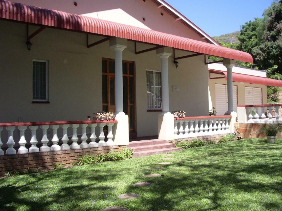 Dee'S Bnb Pretoria Bagian luar foto