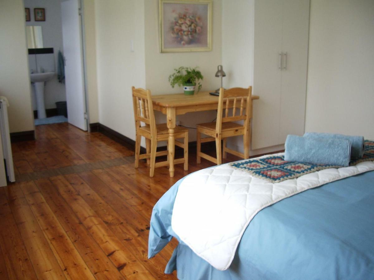 Dee'S Bnb Pretoria Bagian luar foto