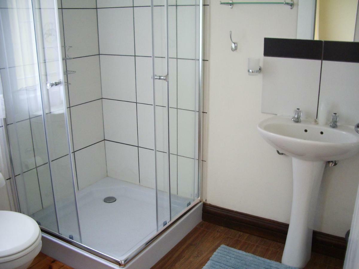 Dee'S Bnb Pretoria Bagian luar foto